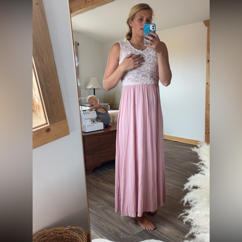 Lace maxi dress size small.